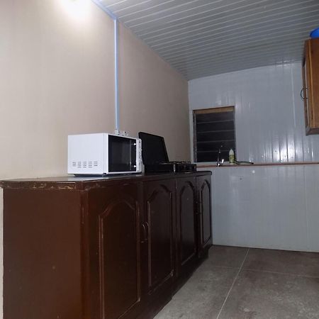 Posh Apartments And Hotel Ikeja Kamer foto