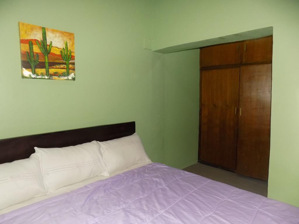 Posh Apartments And Hotel Ikeja Buitenkant foto