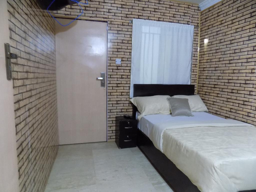 Posh Apartments And Hotel Ikeja Buitenkant foto